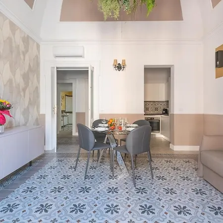 Nitti43 Luxury Apartment Taranto Exterior photo
